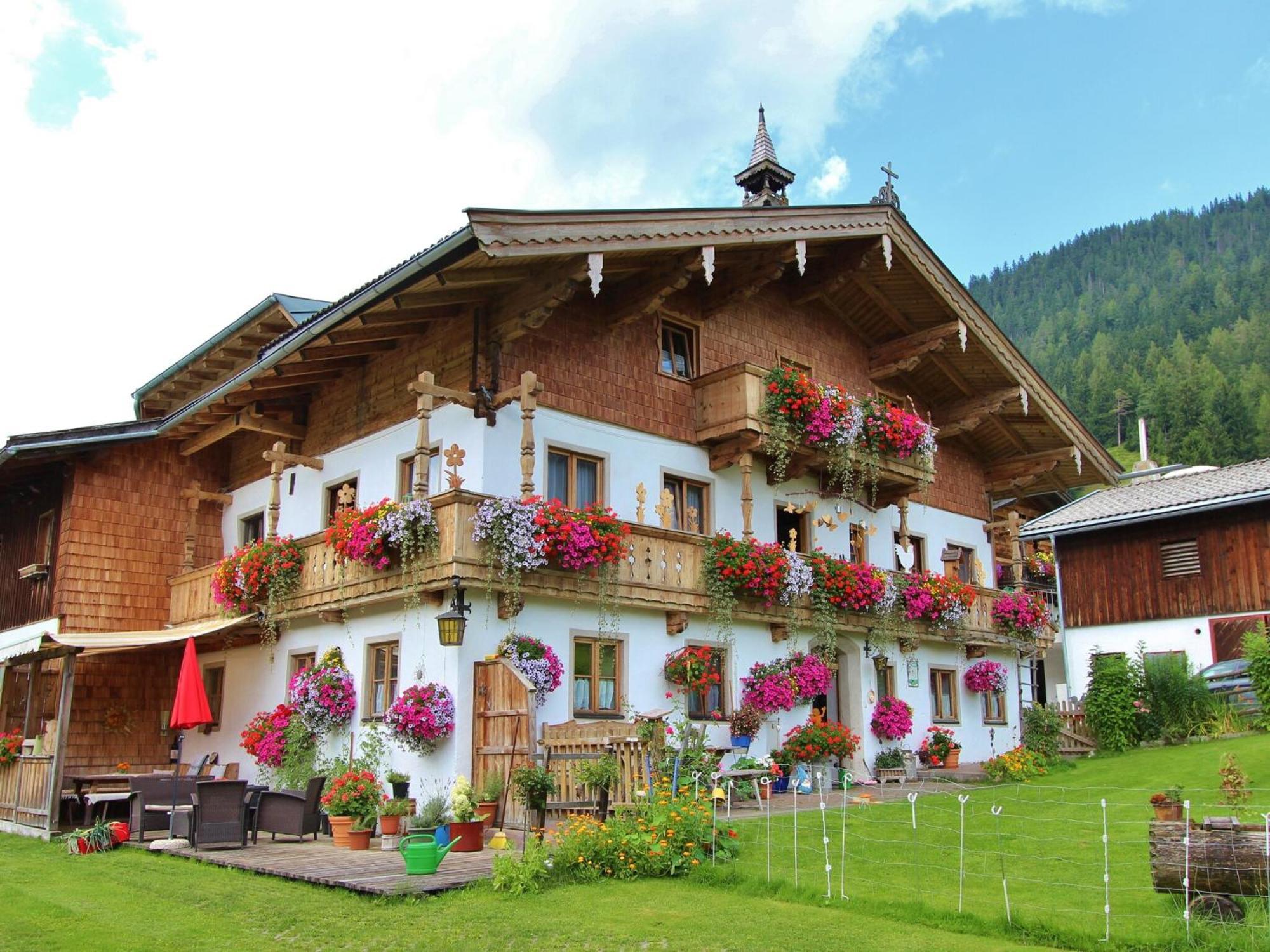 Cozy Feel Good Holiday Apartment In Leogang Esterno foto